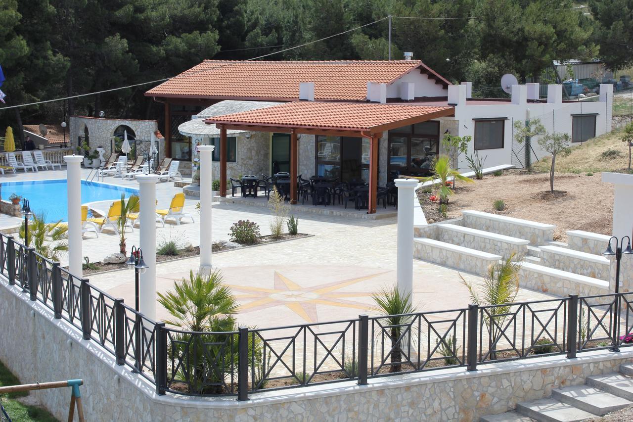 Villaggio Mascia В'єсте Екстер'єр фото